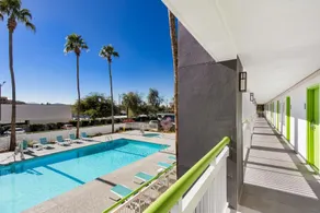 Revival Scottsdale Studios - Pool