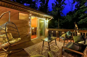 Camelback Pocono Getaway w/ Hot Tub & Games! - Interiör