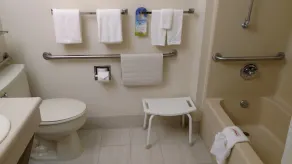Days Inn by Wyndham Ashland - Salle de bain