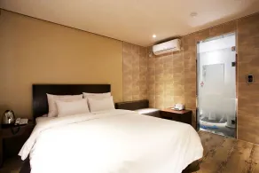 Luxury G Motel - Chambre