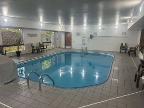 Wingate by Wyndham Sioux City - Piscine