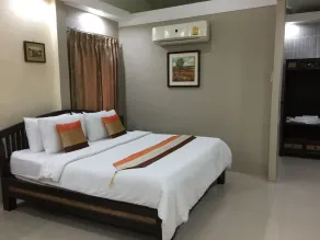 Q Zone Boutique House - Chambre