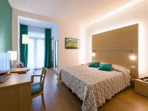 Hotel Mioni Royal San - Chambre