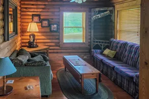 Spacious Underwood Cabin: Private Lake & Fire Pit - Interiør