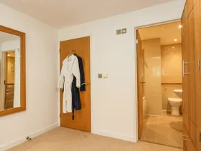Rock Pool - Bathroom
