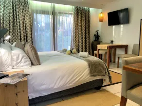 Pelican Lodge Guesthouse - Room