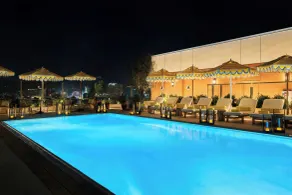 The Hollywood Grande, Autograph Collection - Piscine