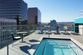 AC Hotel by Marriott Beverly Hills - Piscine