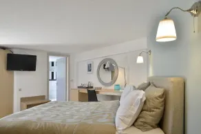 Forest Suites Boutique Hotel - Værelse