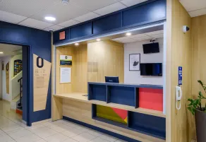 B&B HOTEL FREJUS Puget-sur-Argens - Lobby