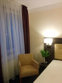 Hotel Famosa - Room