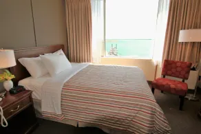 Confederation Place Hotel - Chambre
