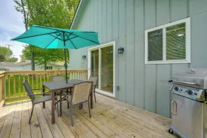 2 Mi to Lake Huron: Classic Home w/ Private Deck - Interior