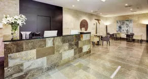 Sercotel Puerta de la Catedral - Reception