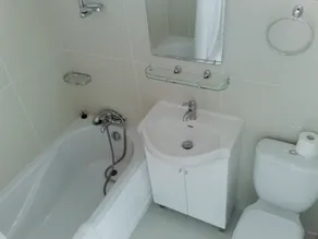 Hilltop Gardens Hotel Apartments - Bagno