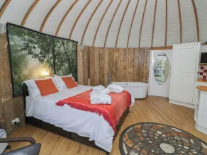 The Lakeside Yurt - Habitación