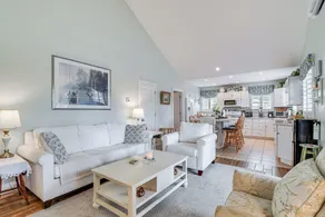 Seneca Lake Retreat w/ Deck - Walk to Wineries! - Interiør