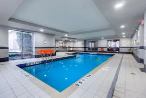 Hampton Inn & Suites by Hilton Brantford Conference Centre - Piscine