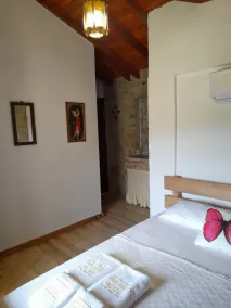 SARI KEÇİ TAŞ OTEL - Room
