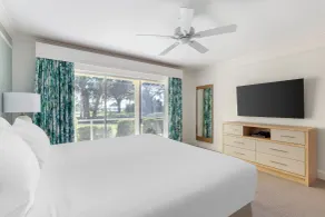 Spacieux appartement en copropriété avec barbecue, jacuzzi et piscine chauffée | Vue sur l'eau - Chambre