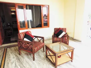 Hotel Palampur Life - Room