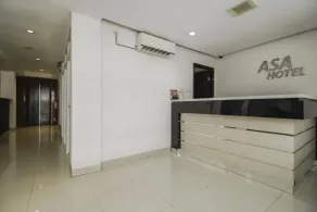 RedDoorz Plus near Galaxy Bekasi - Reception