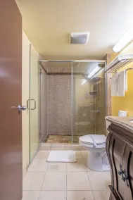 Hotel Koxie - Bathroom