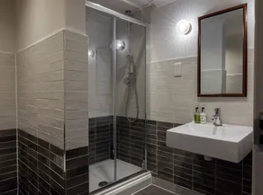 The Carpenters Arms - Bathroom