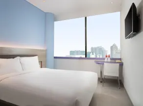 Amaris Hotel Mampang - Jakarta - Room