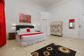 RedDoorz Syariah near Museum Tsunami Aceh 2 - Room
