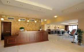 Porto Plaza Hotel - Reception