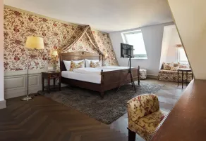 Hotel Detmolder Hof - Rum