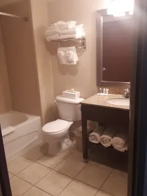 Comfort Inn Near Quantico Main Gate North - Salle de bain