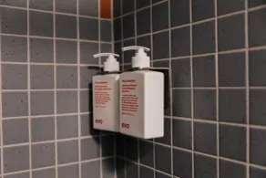 The Cheshire Cat Boutique Motel - Bathroom