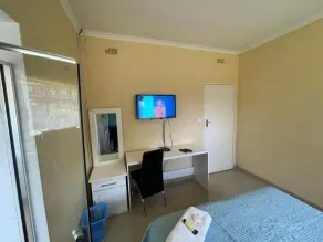 The Hawks Bed and Breakfast - Room