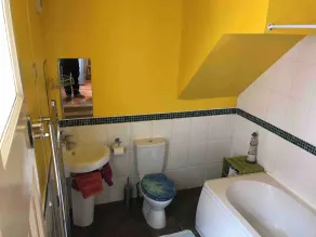 Wohnung mit Whirlpool | Stadtblick - Badezimmer