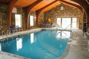 Econo Lodge Wooster - Piscine