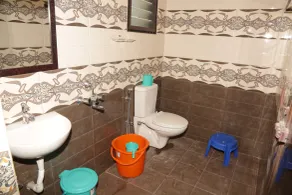 Santhosh Inn - Bathroom