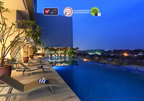 Swiss-Belhotel Karawang - Pool