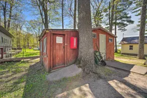 Stone Lake Cabin: Grill & Access to Fishing! - Interiør