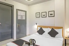 Hotel O SS Skyline - Quarto