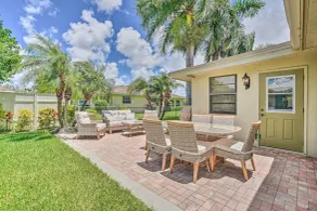 Charming Naples Home w/ Patio ~ 5 Mi to Beach - Interiør
