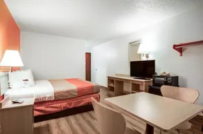 Motel 6-Colby, KS - Room