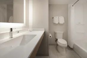 Holiday Inn Express & Suites - Williamstown - Glassboro by IHG - Salle de bain