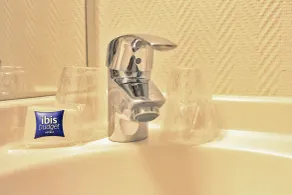 Hotel ibis Budget Laval - Badeværelse