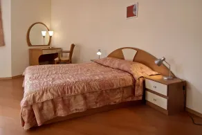 Flora Hotel - Apartments - Room