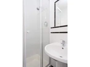 Four Seasons B&B - Baño