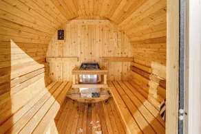 Scandia Nordic-themed Retreat on 80 Acres w/ Sauna - Interiör
