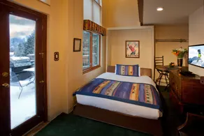 Alpine Village Suites - Zimmer