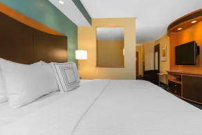 AmericInn by Wyndham St Cloud MN Shopping Area - Chambre